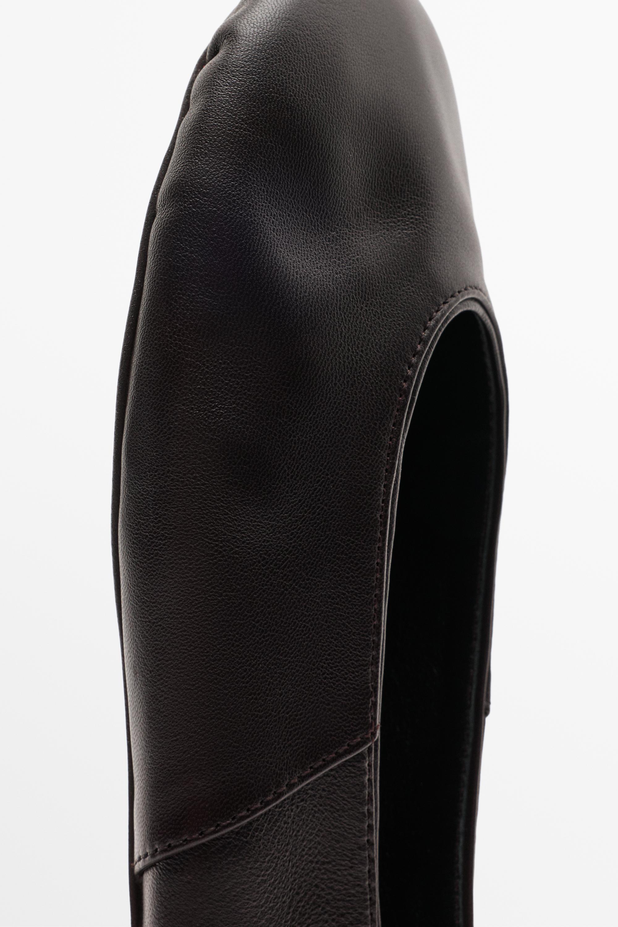 Ballerine en cuir souple